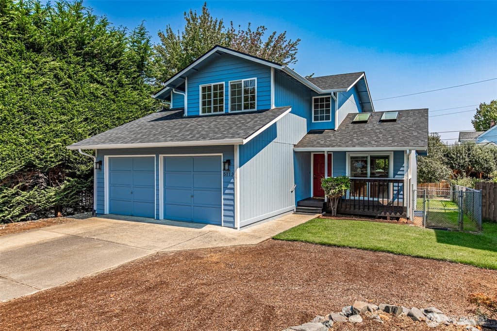 Photo of 5113 N Bristol Street, Tacoma, WA 98407 (MLS # 2568369)
