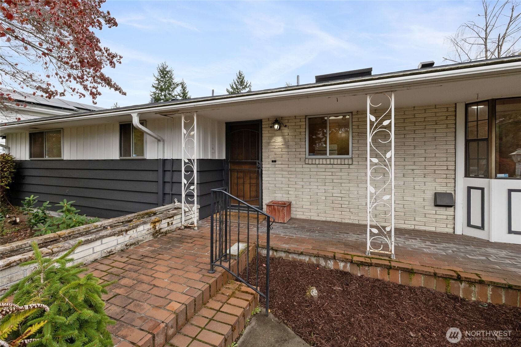 8924 Butte Terrace SW