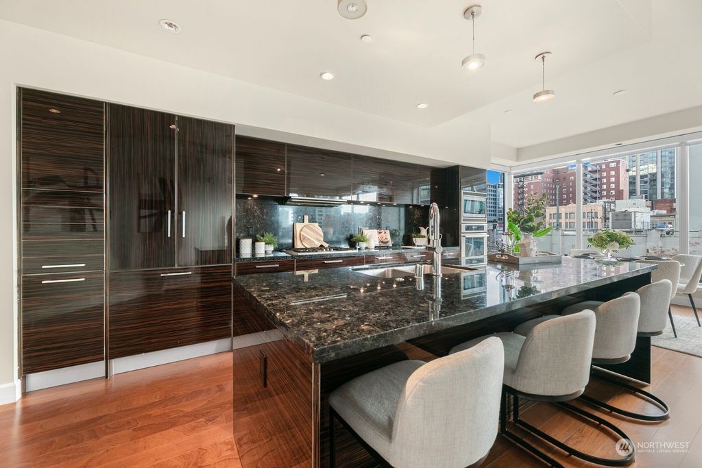 Photo of 1920 4th Avenue #602, Seattle, WA 98101 (MLS # 2217462)