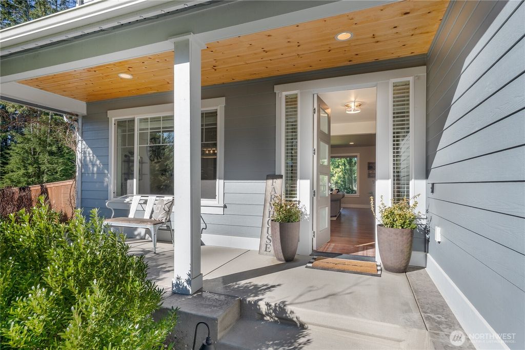 Photo of 11404 211th Avenue SE, Snohomish, WA 98290 (MLS # 2479052)