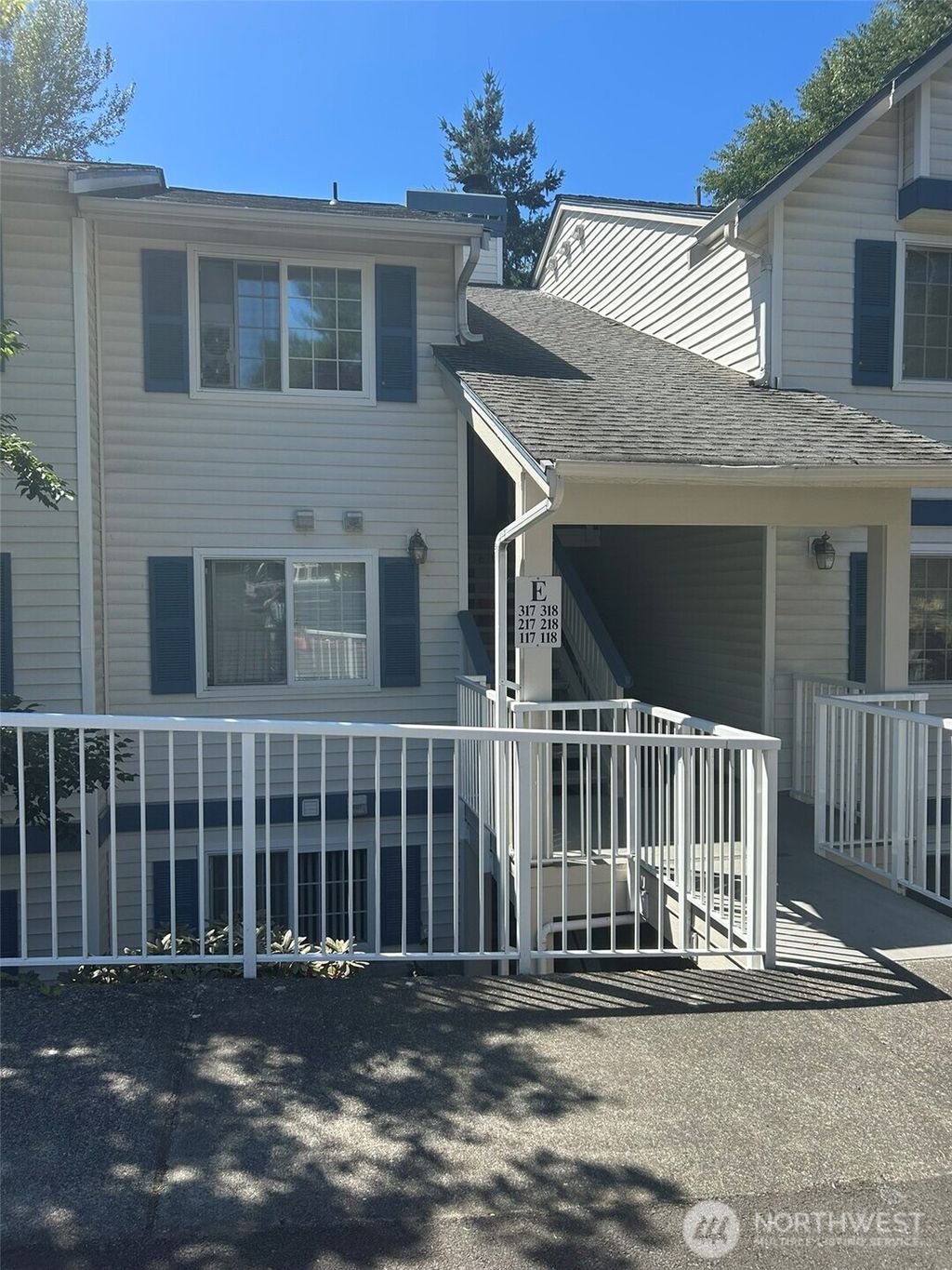 Photo of 949 Aberdeen Avenue NE #E-117, Renton, WA 98056 (MLS # 2420906)