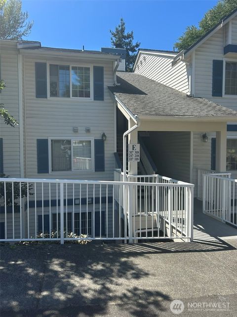 Photo of 949 Aberdeen Avenue NE #E-117, Renton, WA 98056 (MLS # 2420906)