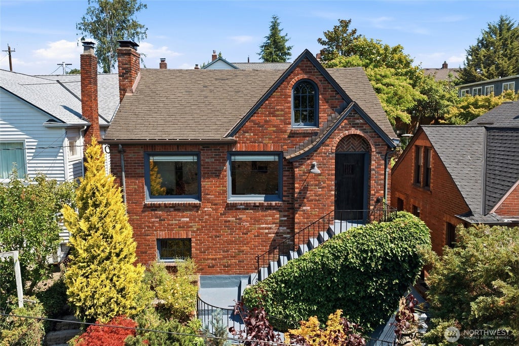 Photo of 2714 10th Avenue W, Seattle, WA 98119 (MLS # 2559162)