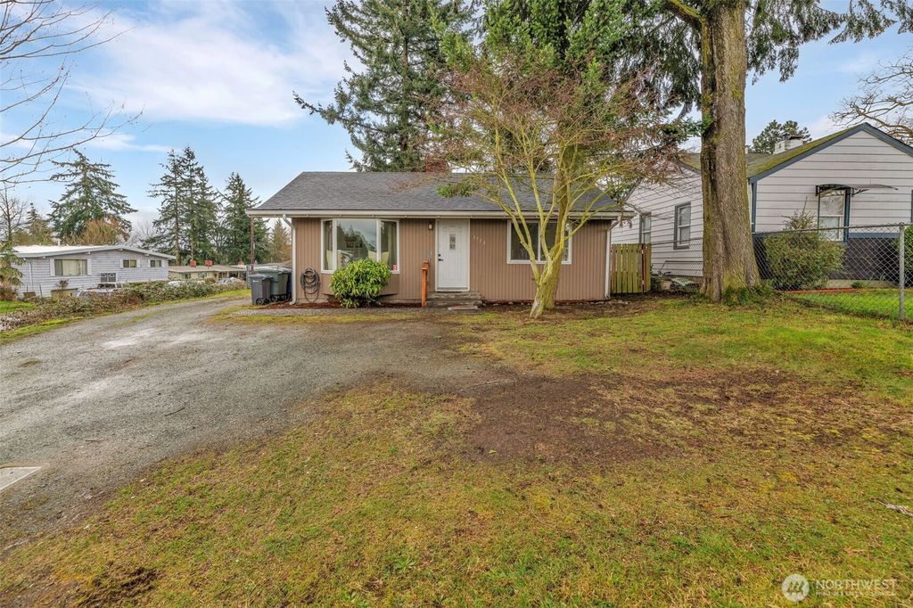 Photo of 3773 S 170th Street, SeaTac, WA 98188 (MLS # 2345446)