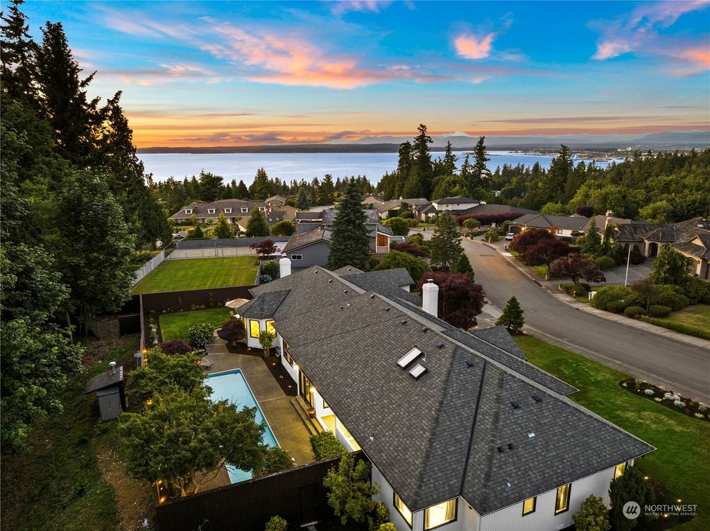 Photo of 5312 23rd Avenue W, Everett, WA 98203 (MLS # 2134295)