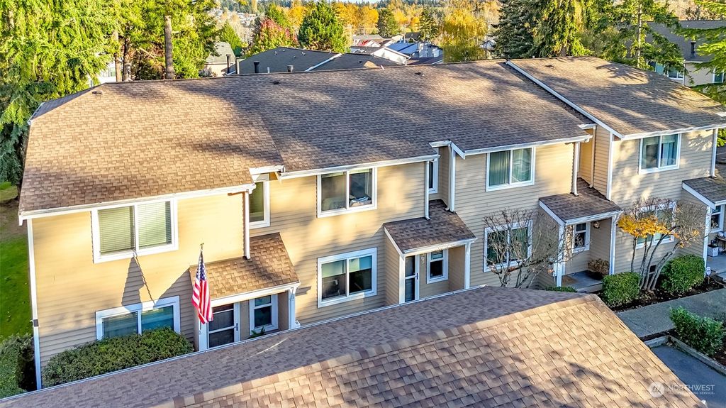 Photo of 23906 12th Place S #303, Des Moines, WA 98198 (MLS # 2309435)