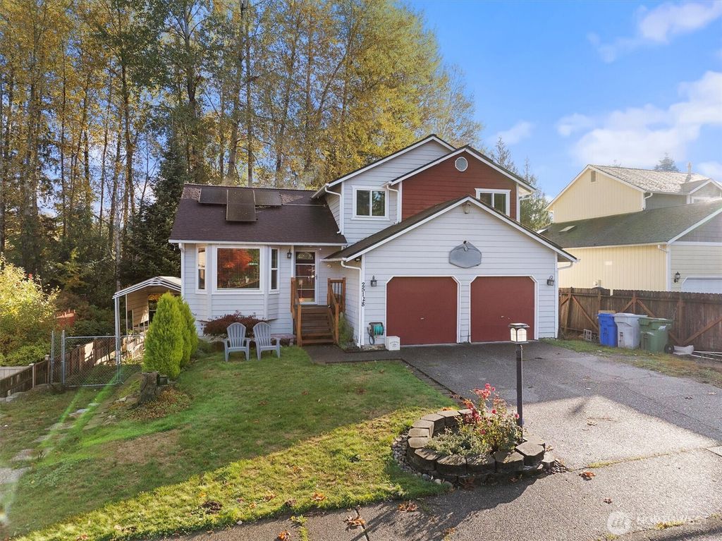 Photo of 25128 168th Place SE, Covington, WA 98042 (MLS # 2449308)