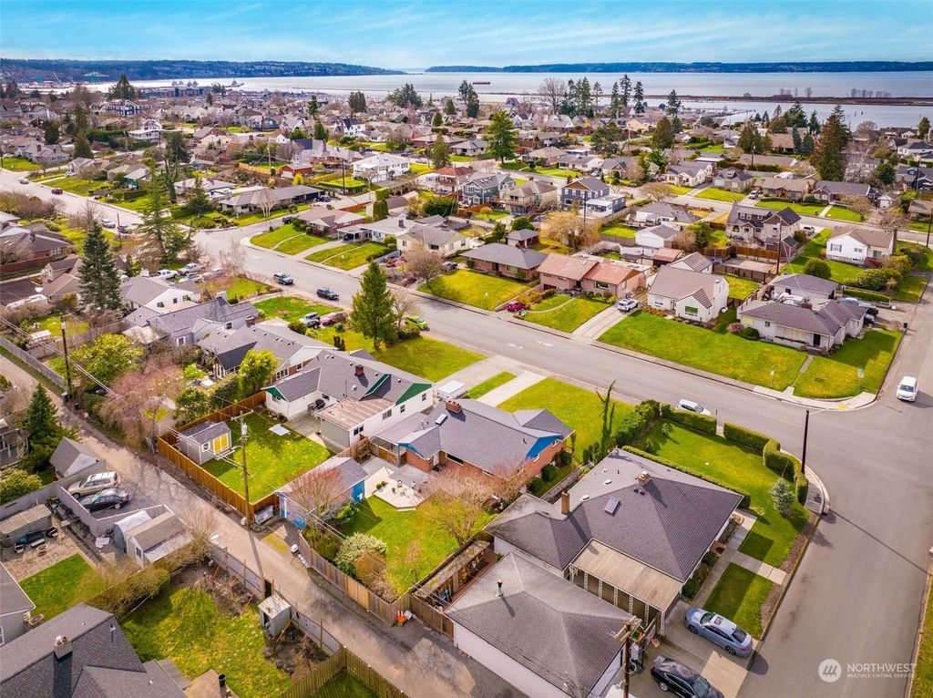 Photo of 709 Colby Avenue, Everett, WA 98201 (MLS # 2042197)