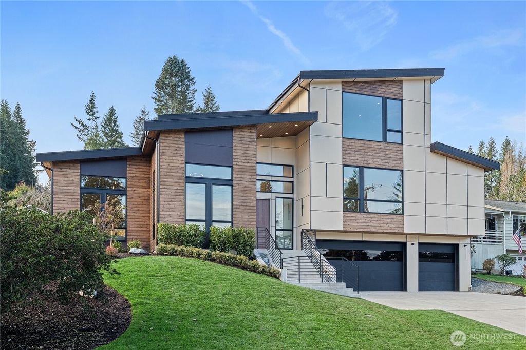 Photo of 2423 129th Avenue SE, Bellevue, WA 98005 (MLS # 2512699)