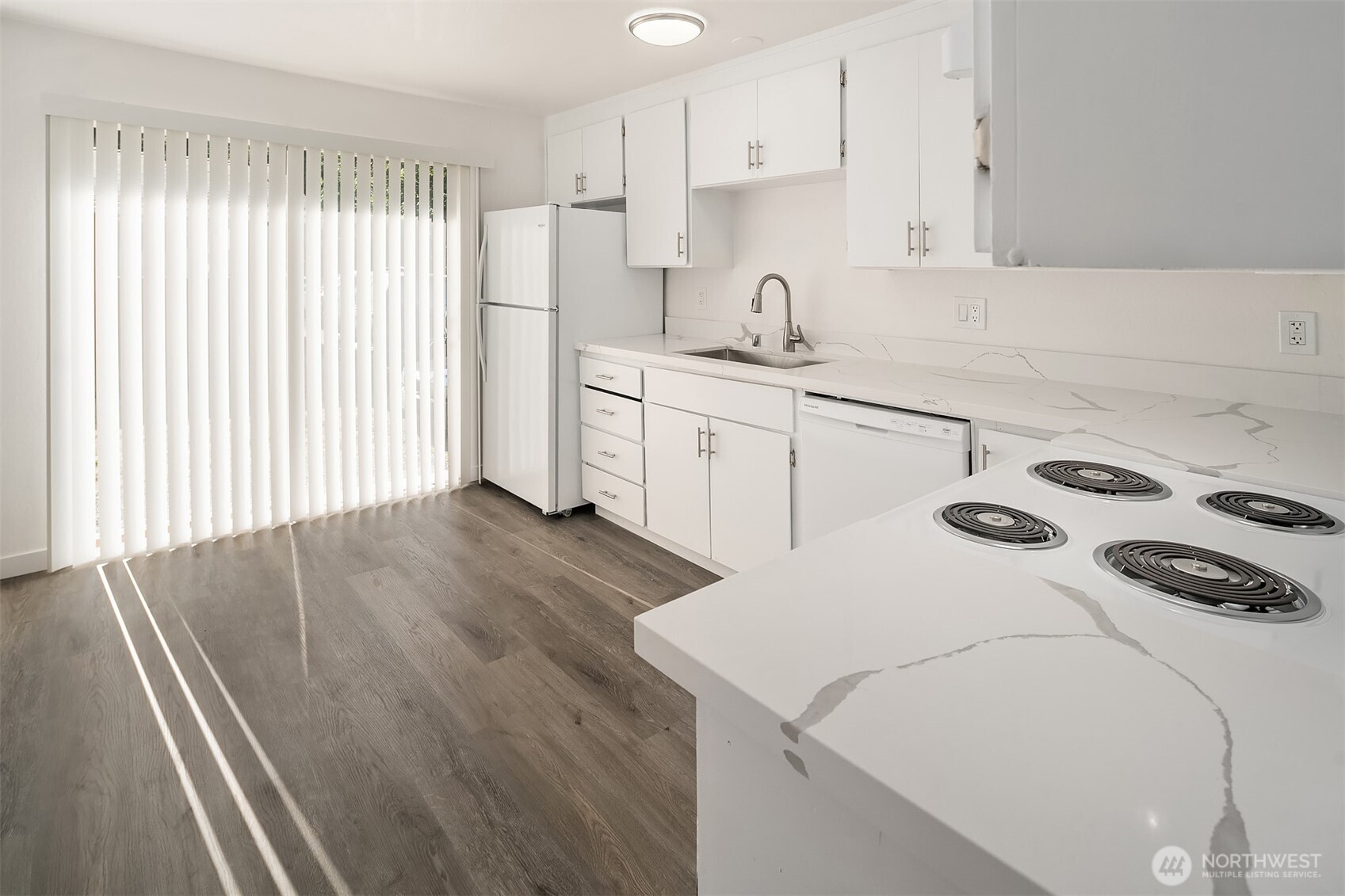 1511 E 38th Street 1-4