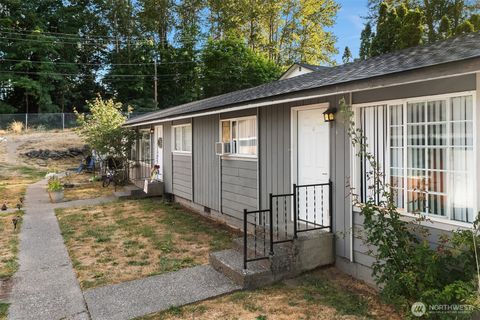 1511 E 38th Street 1-4 Tacoma WA 98404