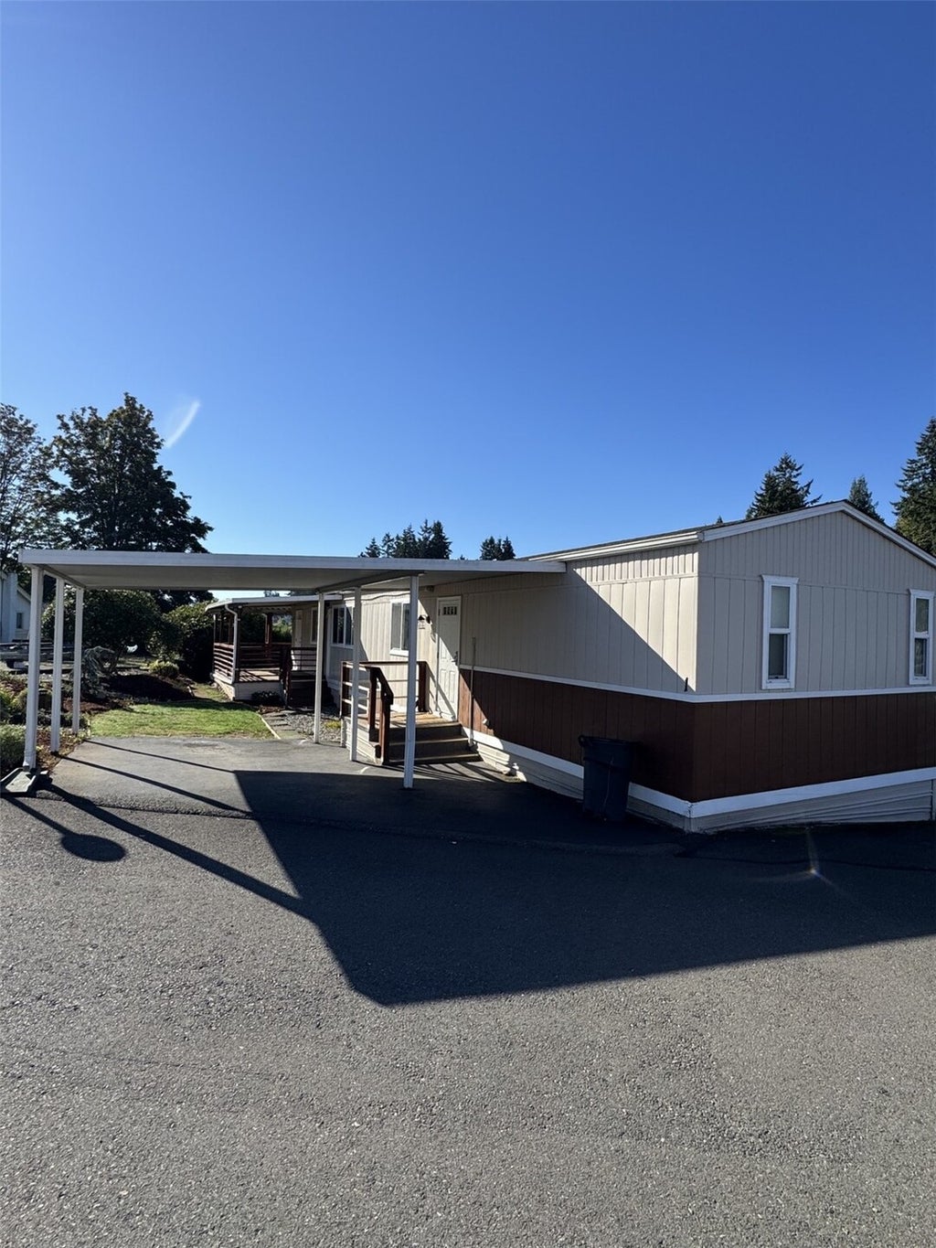 Photo of 25739 135th Avenue SE #1, Kent, WA 98042 (MLS # 2597878)