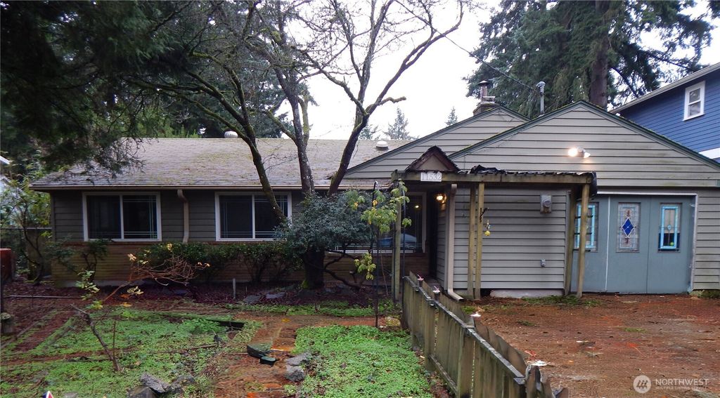 Photo of 11532 19th Avenue NE, Seattle, WA 98125 (MLS # 2460054)