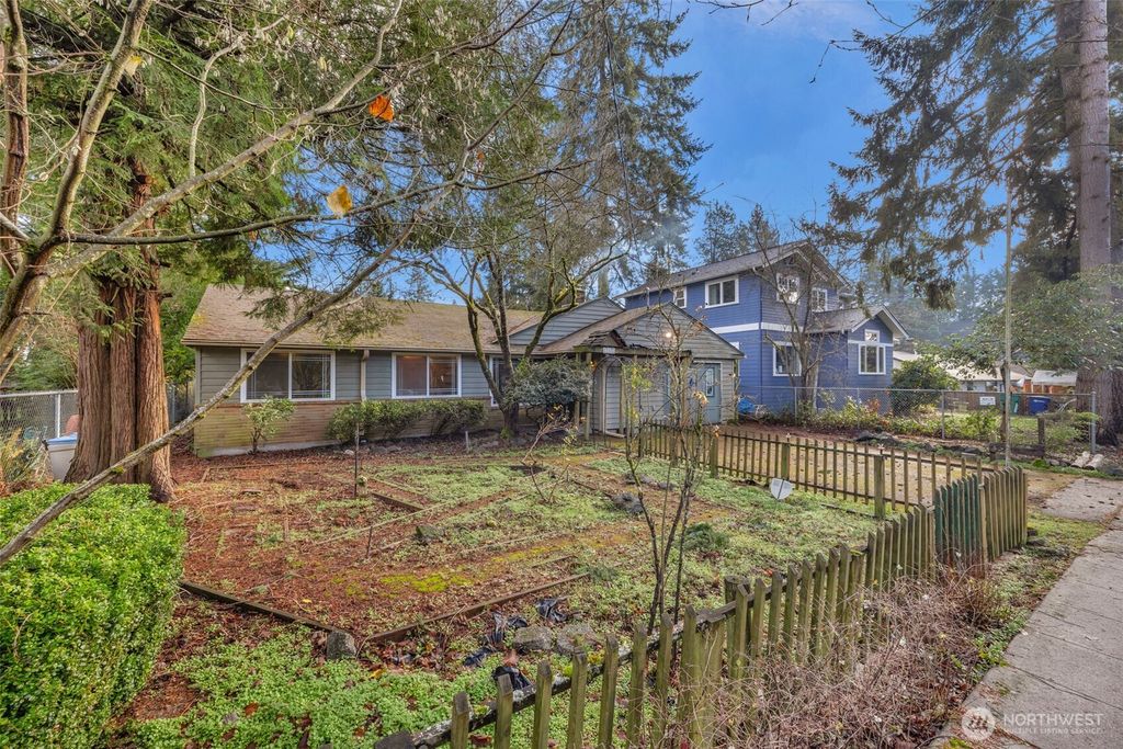 Photo of 11532 19th Avenue NE, Seattle, WA 98125 (MLS # 2460054)