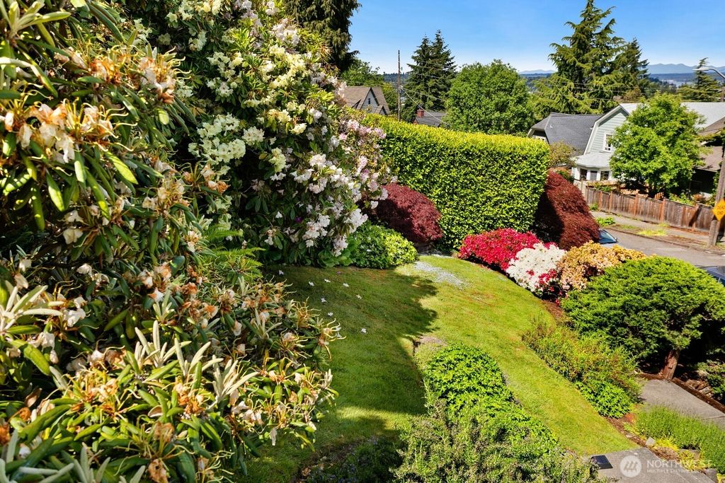 Photo of 1253 23rd Avenue E, Seattle, WA 98112 (MLS # 2377862)