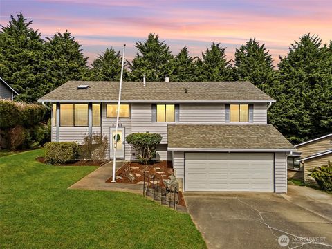 Photo of 5746 S 300th Place, Auburn, WA 98001 (MLS # 2494317)