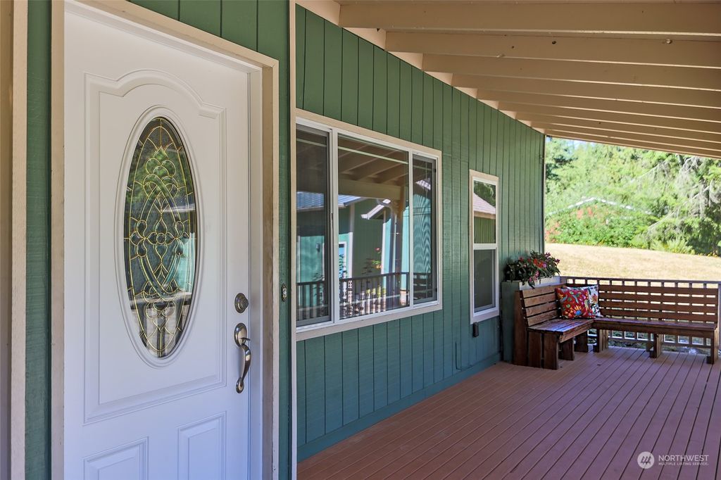 Photo of 17737 204th Avenue NE, Woodinville, WA 98077 (MLS # 2020141)