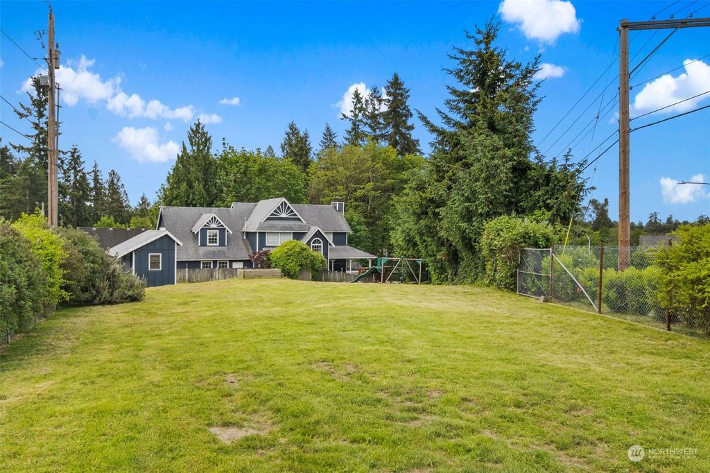 Photo of 31109 132nd Avenue SE, Auburn, WA 98092 (MLS # 2042230)