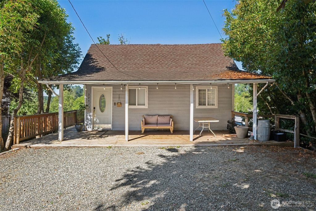 Photo of 32513 Railroad Avenue, Black Diamond, WA 98010 (MLS # 2420684)