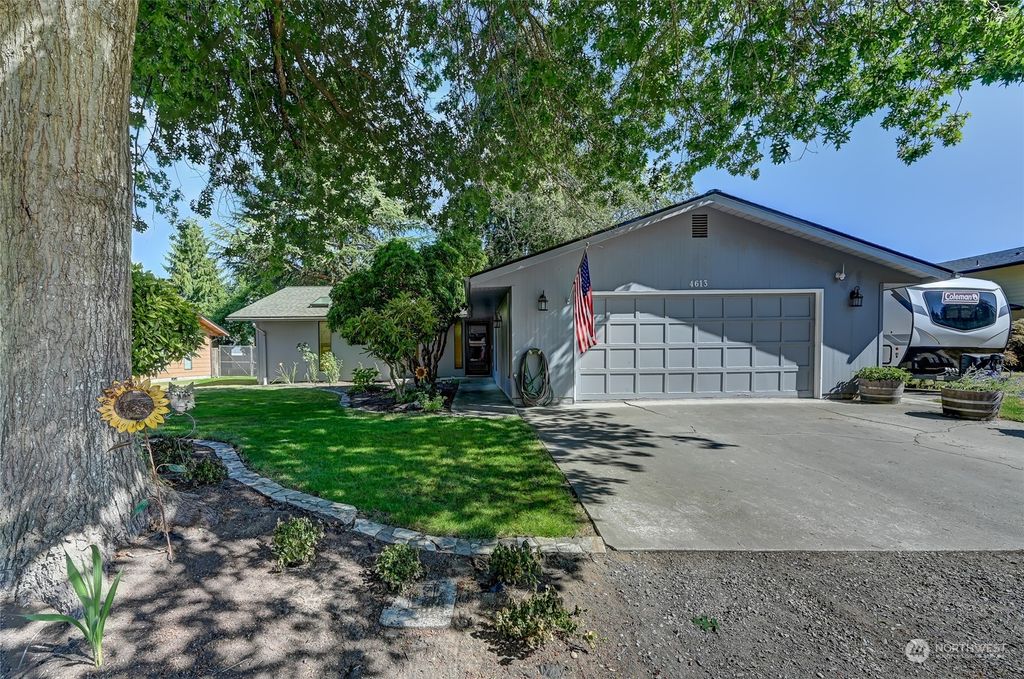 Photo of 4613 108th Street NE, Marysville, WA 98271 (MLS # 2269321)