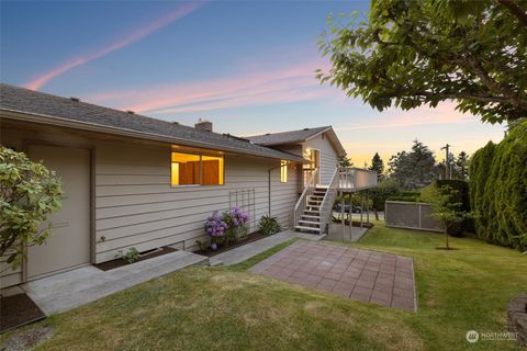 A home in Everett