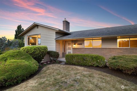 A home in Everett