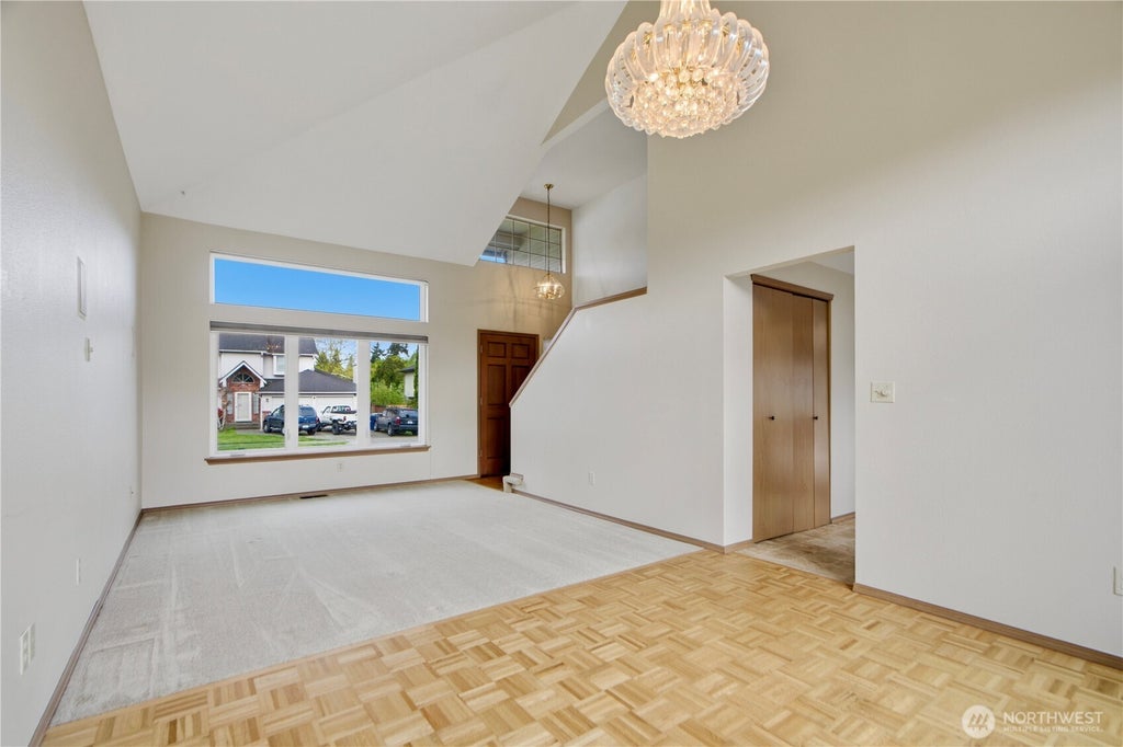 Photo of 12402 107th Place NE, Kirkland, WA 98034 (MLS # 2569327)
