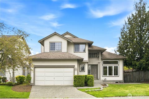 Photo of 12402 107th Place NE, Kirkland, WA 98034 (MLS # 2569327)