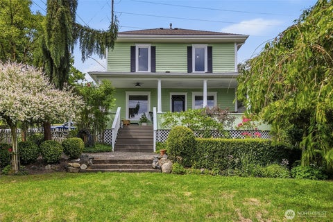Photo of 2115 Main Street, Everett, WA 98203 (MLS # 2534767)