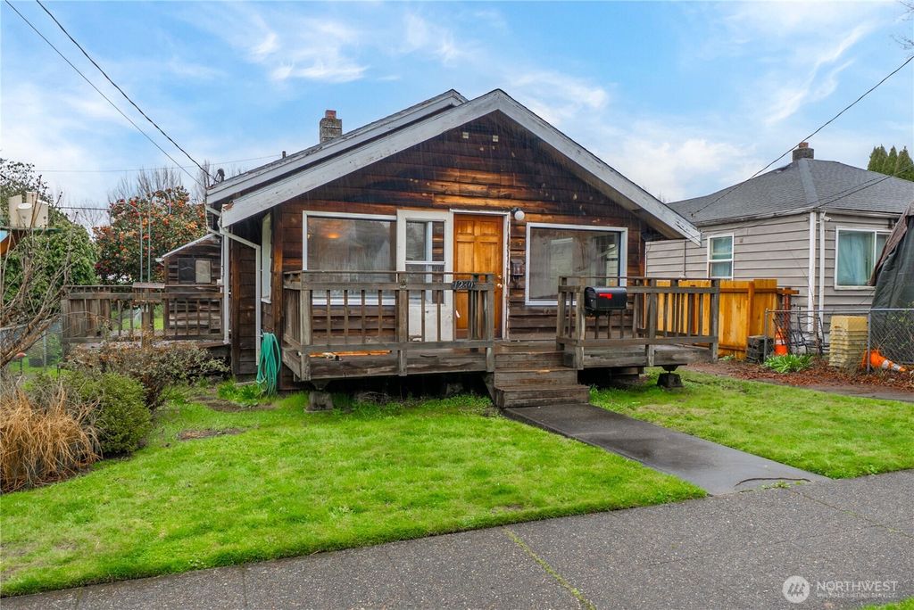 Photo of 1230 S Donovan Street, Seattle, WA 98108 (MLS # 2487686)