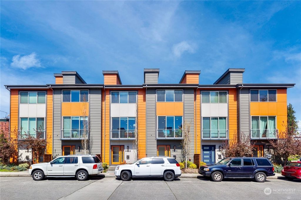 Photo of 3632 NE 73rd Place, Seattle, WA 98115 (MLS # 2134843)