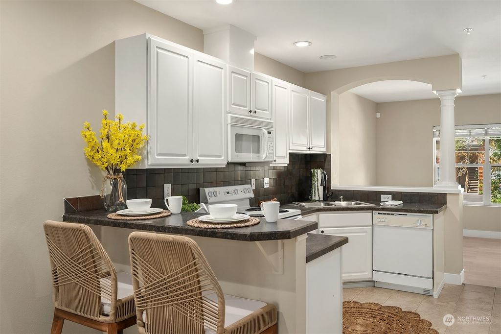 Photo of 12607 SE 30th Street #4, Bellevue, WA 98005 (MLS # 2154253)