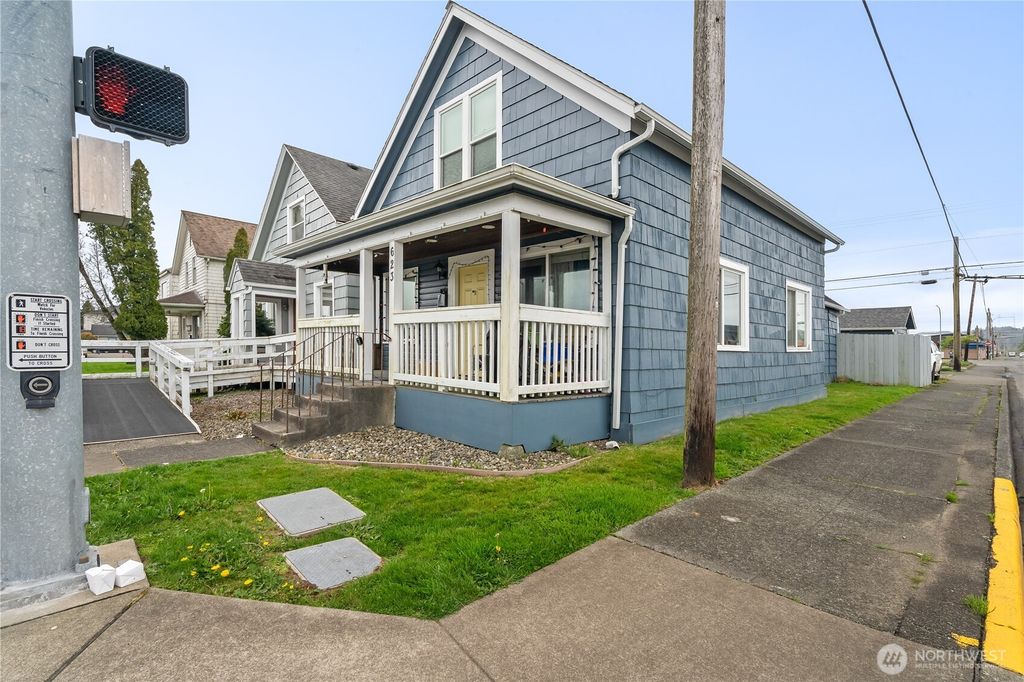Photo of 623 W Market Street, Aberdeen, WA 98520 (MLS # 2509262)