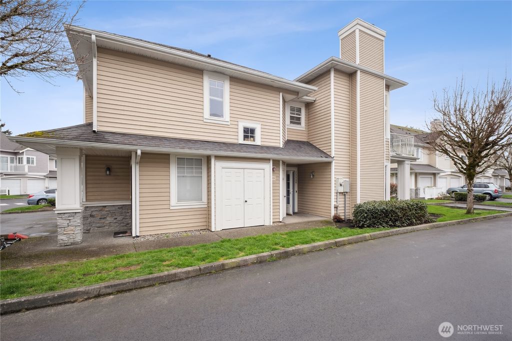 Photo of 23546 55th Avenue S, Kent, WA 98032 (MLS # 2352491)