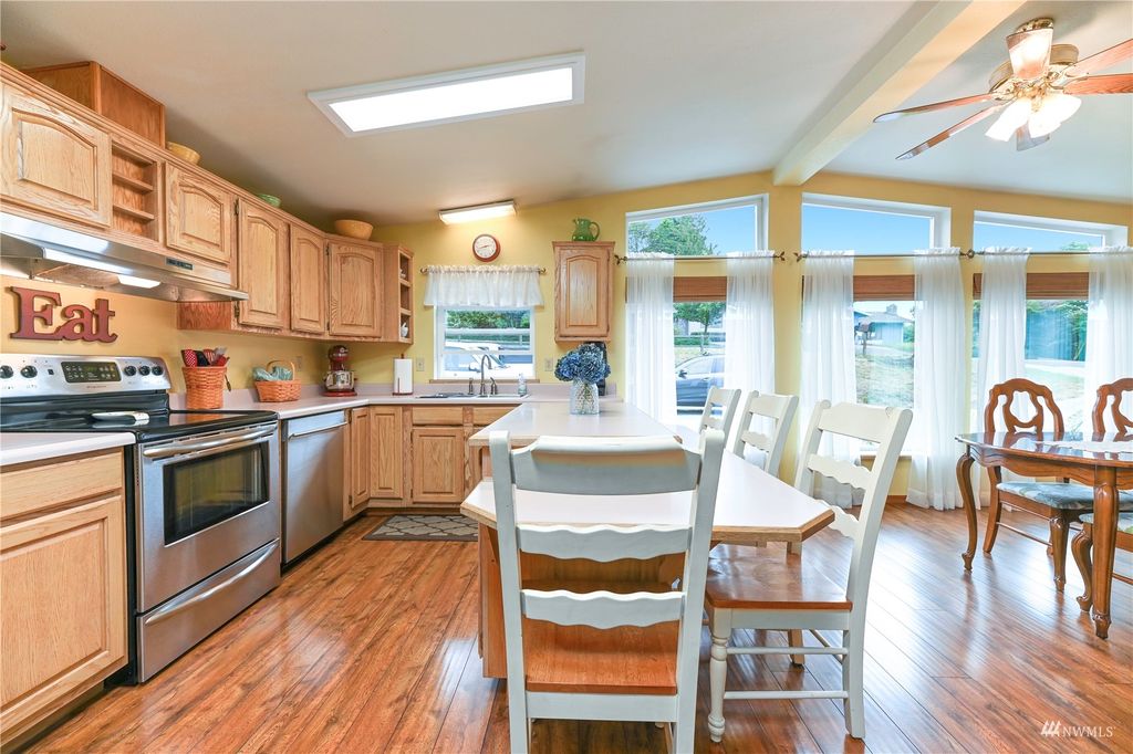 Photo of 9022 72nd Street SE, Snohomish, WA 98290 (MLS # 1992091)