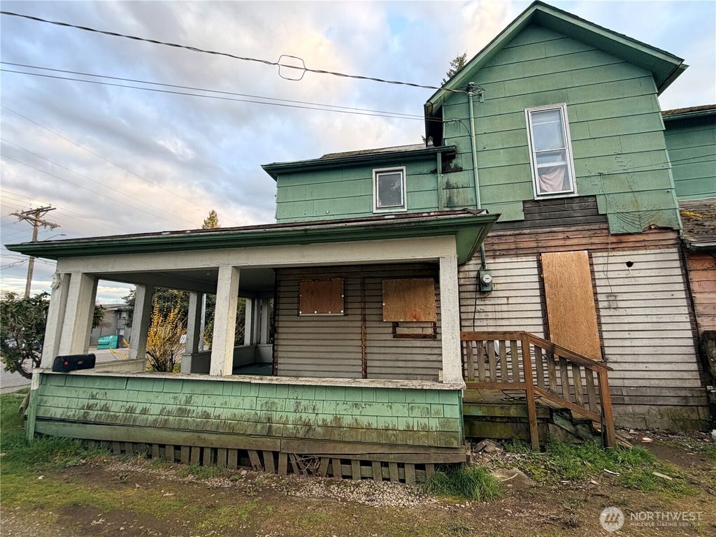 Photo of 1408 S Union Avenue, Tacoma, WA 98405 (MLS # 2500466)