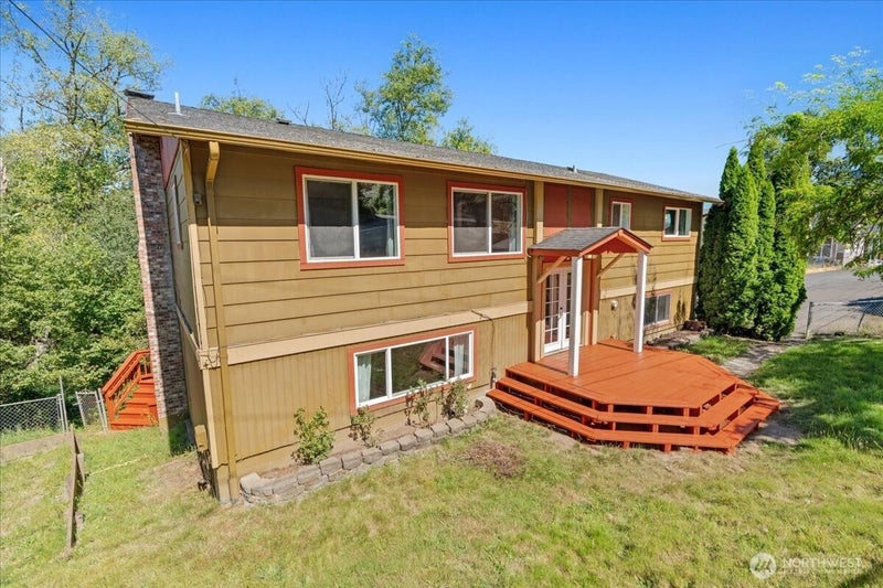 102 Green Hill Drive