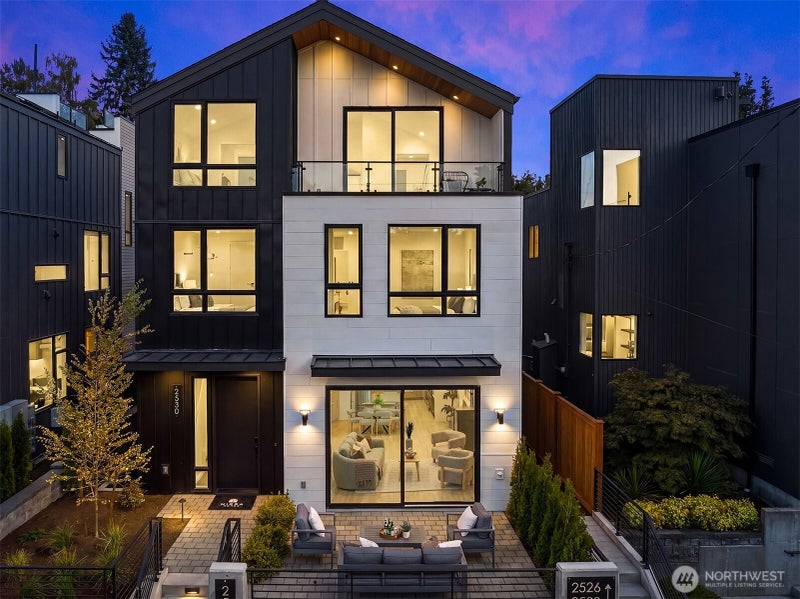 2530 30th Avenue W