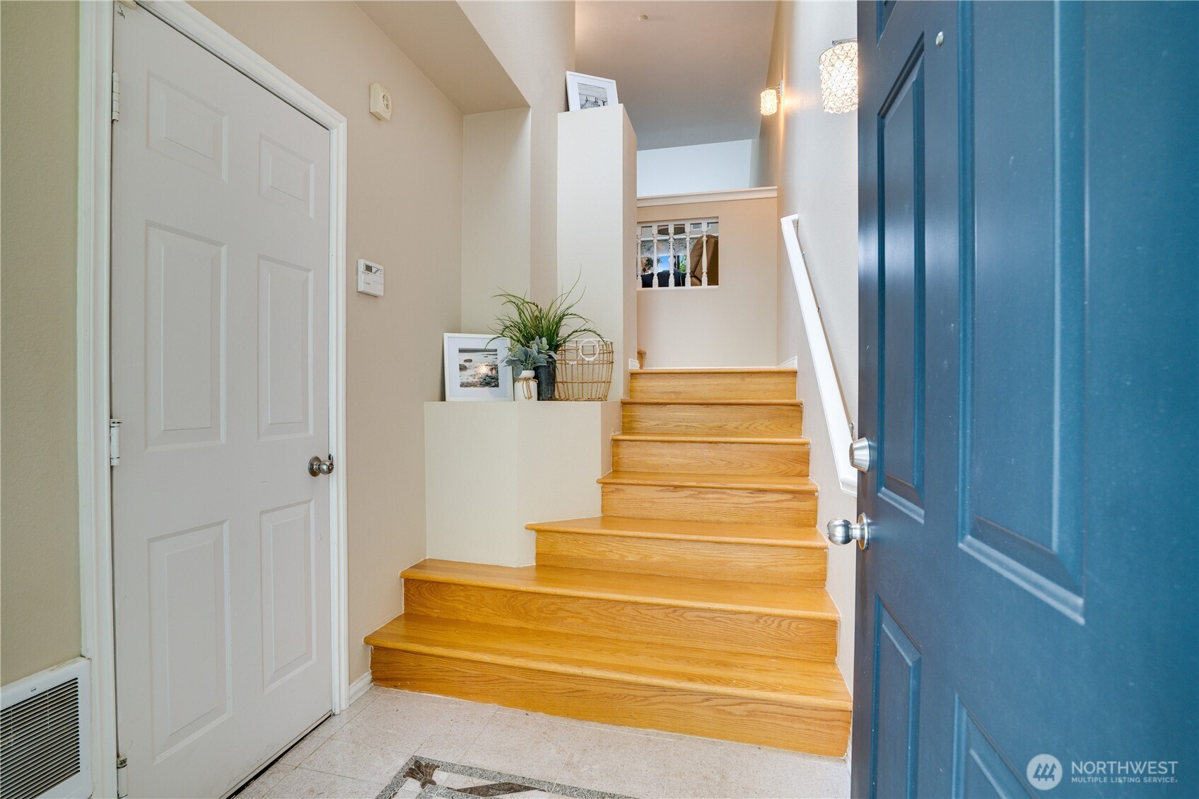 4714 Fairwood Boulevard NE 1704