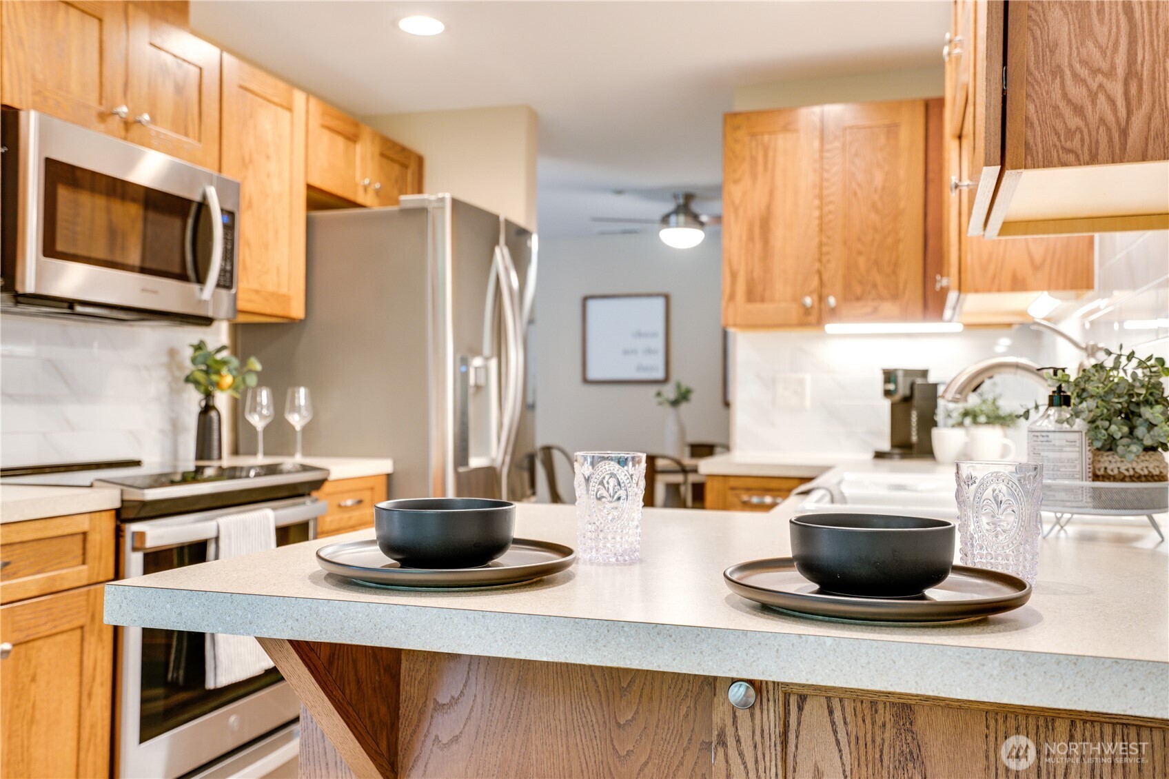 4714 Fairwood Boulevard NE 1704