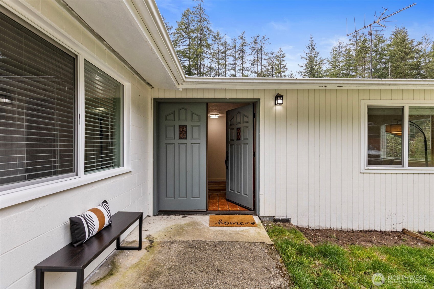 8377 Glenwood Road SW