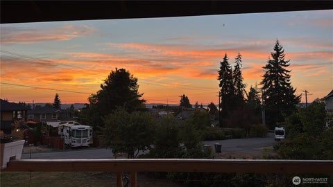Photo of 4917 Ocean Avenue, Everett, WA 98203 (MLS # 2543144)