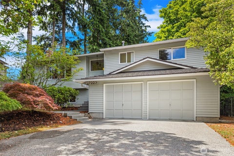 Photo of 7223 NE 152nd Place, Kenmore, WA 98028 (MLS # 2537678)