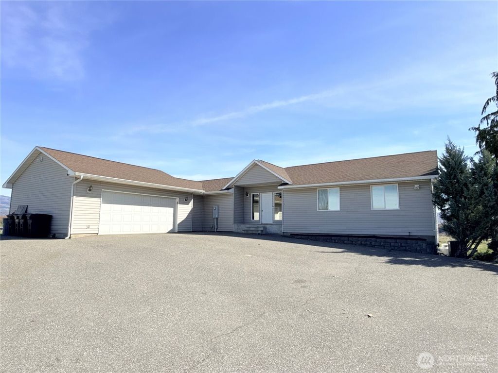 Photo of 82 Epley Road, Omak, WA 98841 (MLS # 2496148)