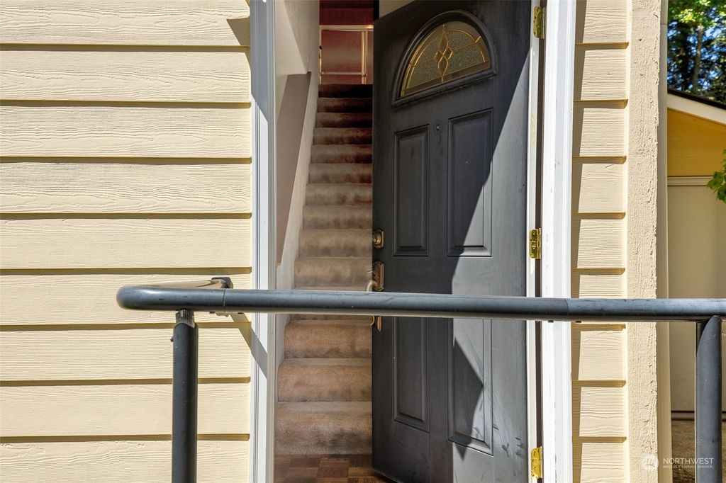 Photo of 14720 NE 51st Street #C-8, Bellevue, WA 98007 (MLS # 2078275)