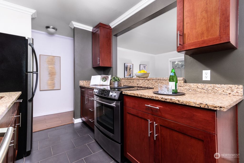 Photo of 11525 Greenwood Avenue N #102, Seattle, WA 98133 (MLS # 1992288)
