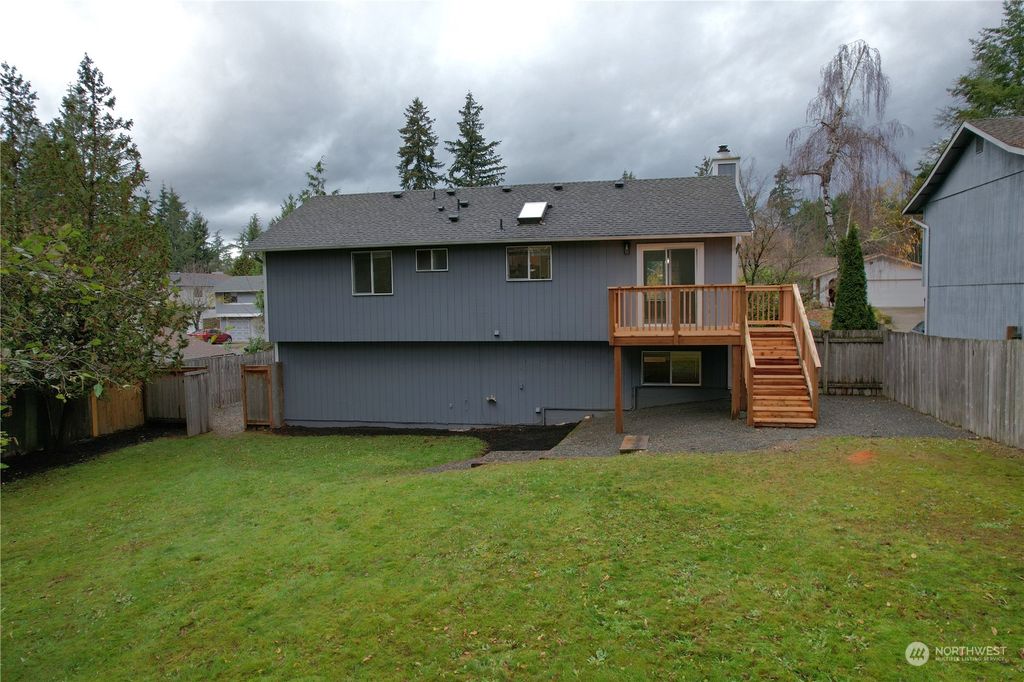 Photo of 15501 SE 179th Street, Renton, WA 98058 (MLS # 2312237)