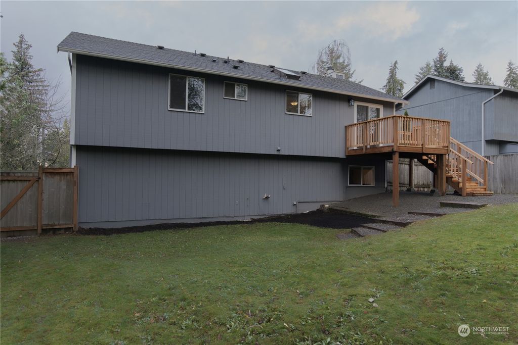 Photo of 15501 SE 179th Street, Renton, WA 98058 (MLS # 2312237)