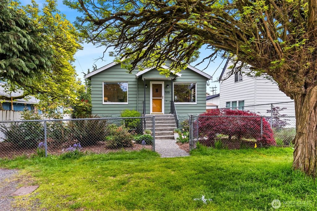Photo of 705 N 104th Street, Seattle, WA 98133 (MLS # 2513297)