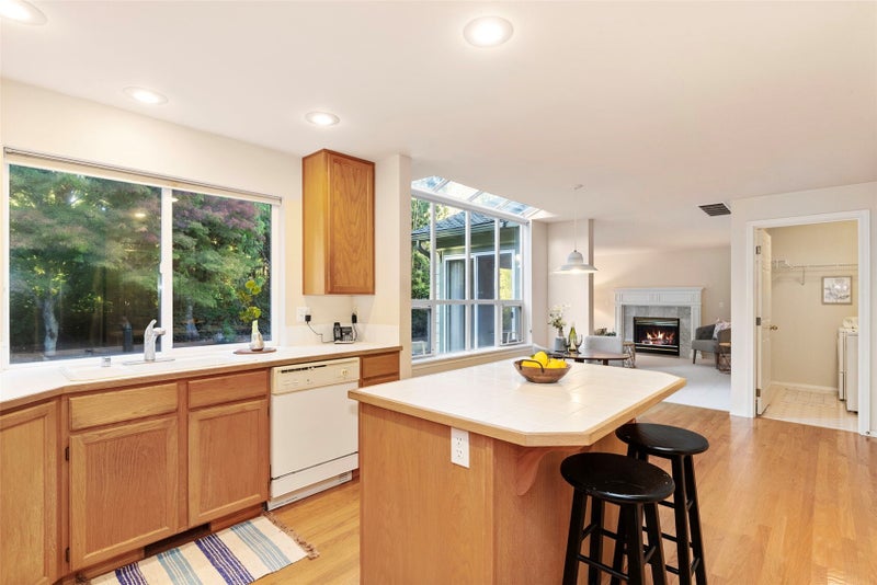 7824 Amethyst Loop NW